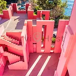 Apartmán Breathtaking Loft La Muralla Roja, Wifi, 2br *
