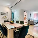 아파트 Breathtaking Loft La Muralla Roja, Wifi, 2br 칼페