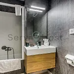 Breathtaking Loft La Muralla Roja, Wifi, 2br 아파트 *