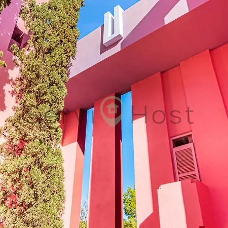 Breathtaking Loft La Muralla Roja, Wifi, 2br *