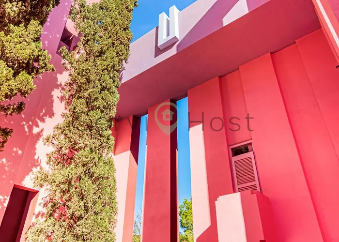 Breathtaking Loft La Muralla Roja, Wifi, 2br *