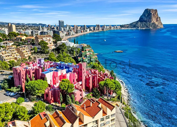 Breathtaking Loft La Muralla Roja, Wifi, 2br 公寓 *