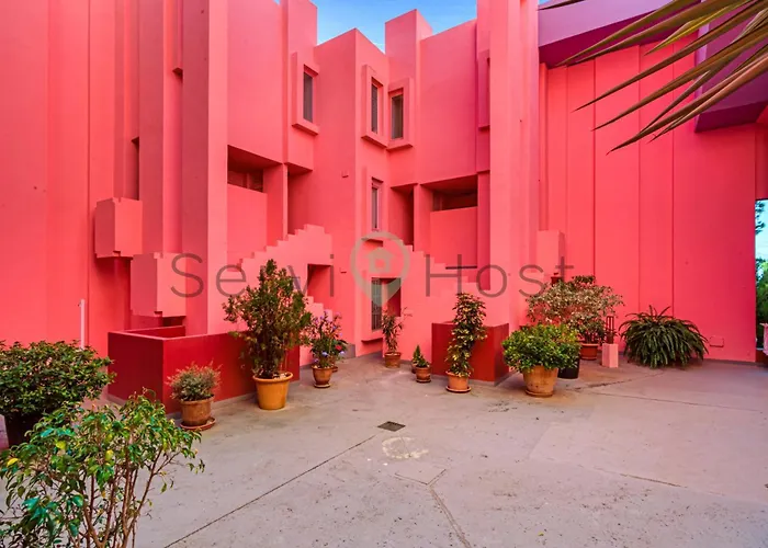 Breathtaking Loft La Muralla Roja, Wifi, 2br 公寓 *